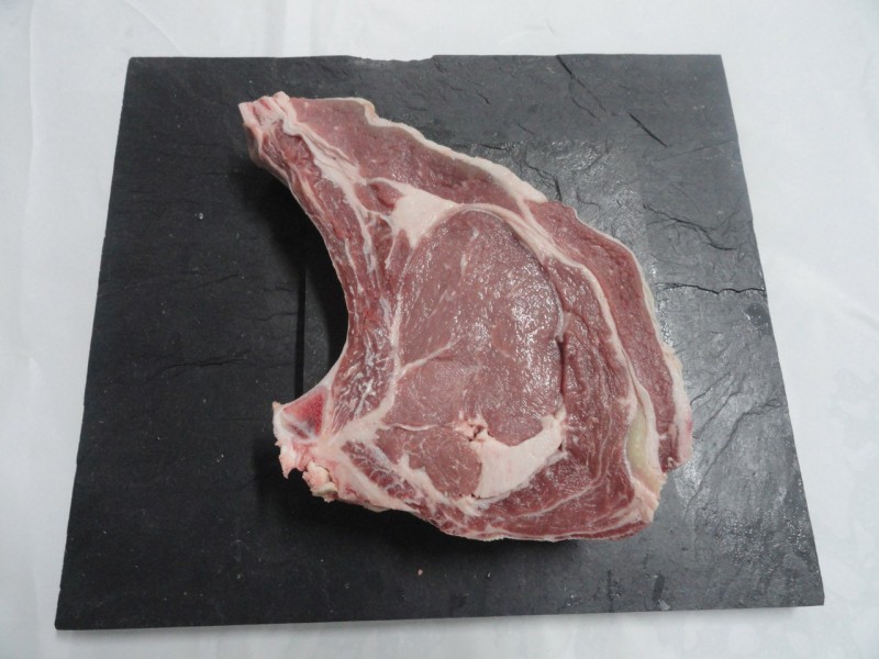 Chuletón, 2 piezas de 700 Grs en bandeja de 1,4Kg